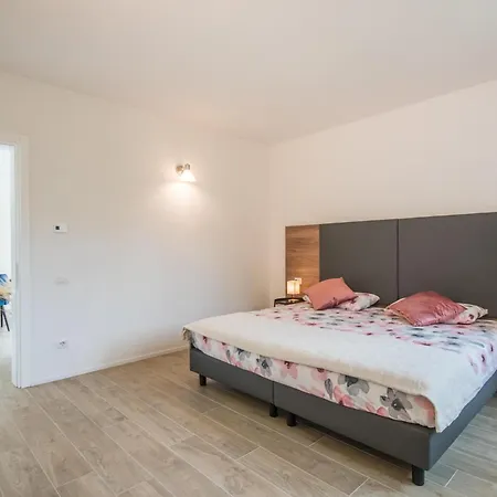 Apartment In With Sauna